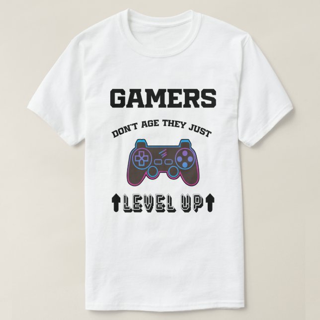 Camiseta Gamers cita jogadores que não envelhecem Eles simp (Frente do Design)