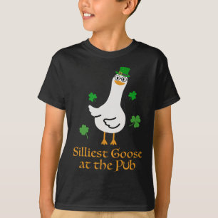Camiseta Ganso Silencioso No Pub Whimsical Laughter Shamr