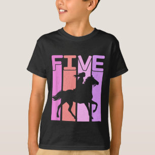 Camiseta Garota 5 de Cavalo Aniversário Andando Por 5 Anos