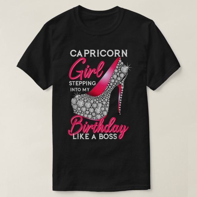 Camiseta Garota Capricórnica Passando No Meu Aniversário Co (Frente do Design)