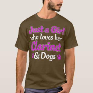 Camiseta Garota Clarinetista que ama Clarinet e Cães