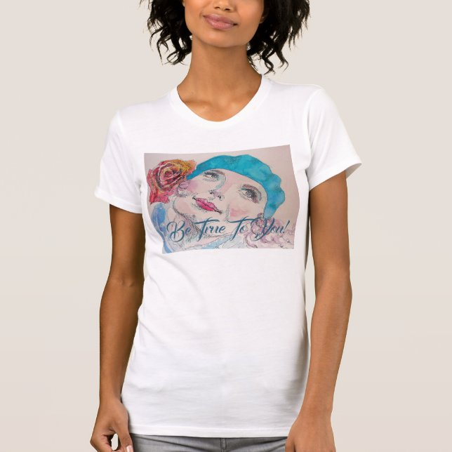 Camiseta Garota Com Beret Rosa vermelha É Verdadeira Para V (Frente)