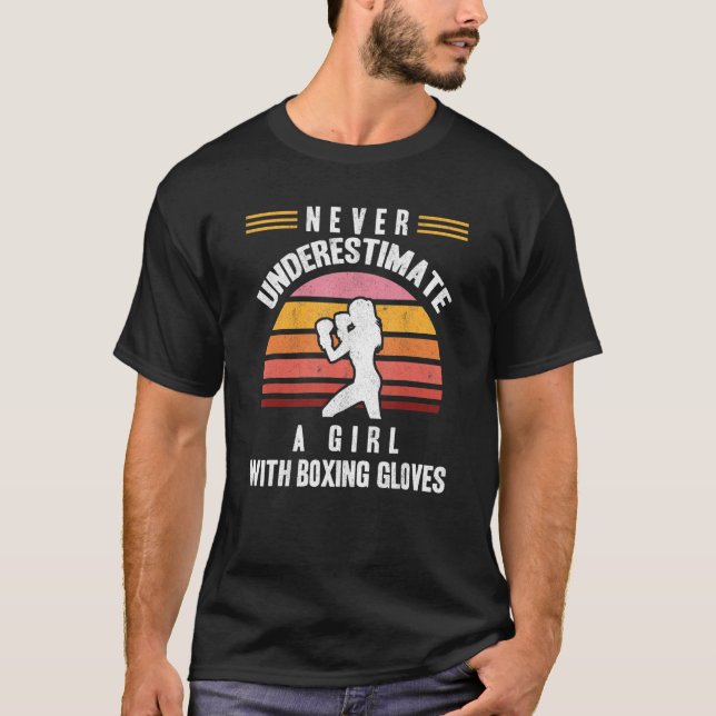Camiseta Garota Com Luvas De Boxe Mulheres Kickboxer Kickbo (Frente)