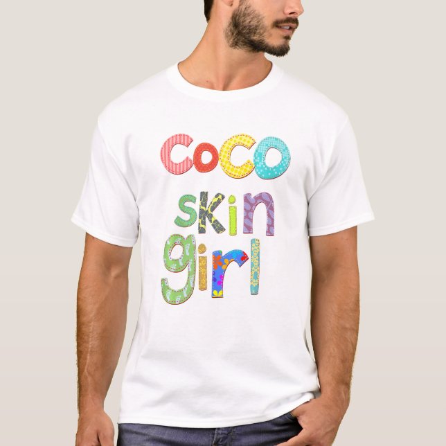 Camiseta Garota da Pele Coco Moça Africana-Americana Mistur (Frente)
