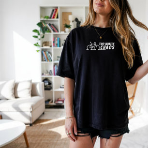 Camiseta Garota de bicicleta retrô Ironia preto branco