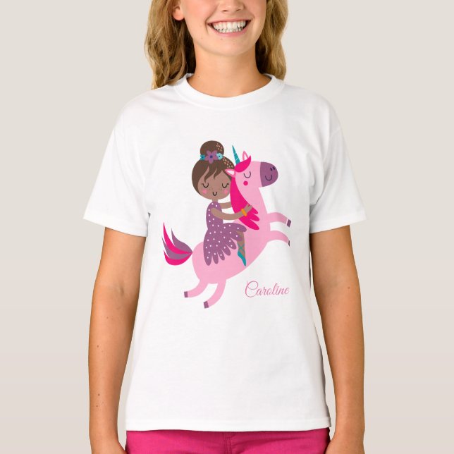 Camiseta Garota de Brunette Caçada no Unicórnio (Frente)
