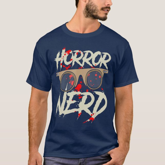 Camiseta garota de filme de terror nerd de terror (Frente)