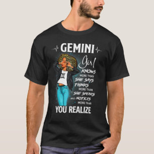 Camiseta Garota de Gêmeos Sabe Mais Do Que Diz Para Mulher