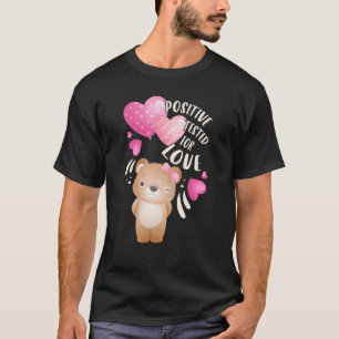 Camiseta Garota dia de os namorados com coração