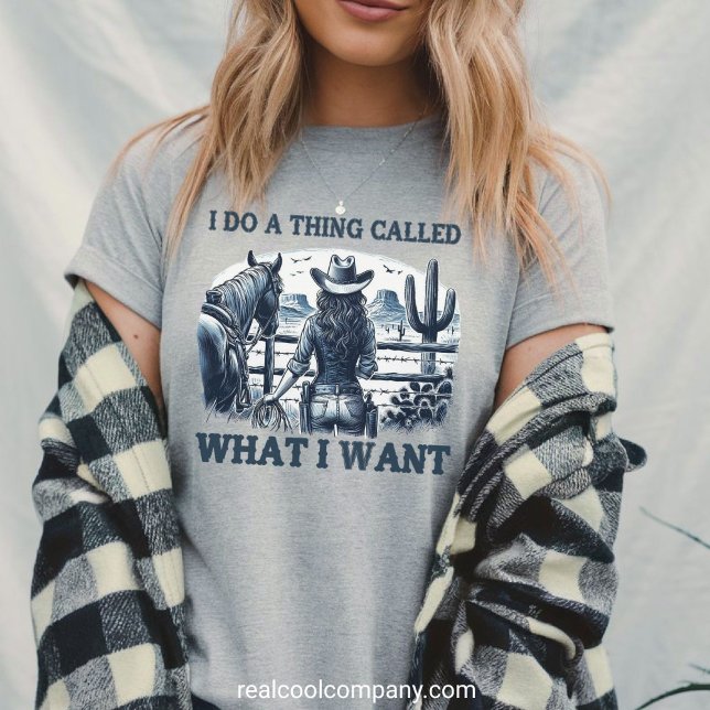 Camiseta Garota Engraçada Eu Faço Uma Coisa Chamada O Que E (Criador carregado)