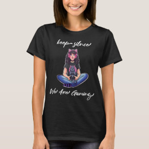 Camiseta Garota Gamer Fique em Silêncio Estamos Jogando Gam