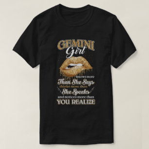 Camiseta Garota Gemini Sabe Mais Do Que Ela Diz O Nasciment