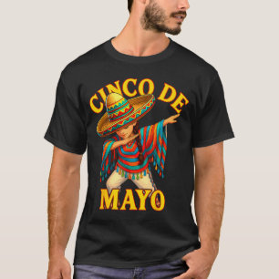 Camiseta Garota mexicana fazendo dab com poncho cinco de ma