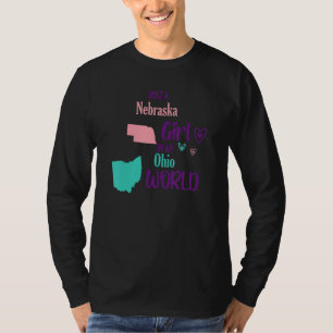 Camiseta Garota orgulhosa só uma garota de Nebraska em um m