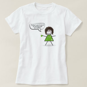 Camiseta Garota Vestida Com Mug De Café Verde
