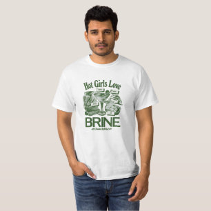Camiseta Garotas Quentes Amam Salmoura