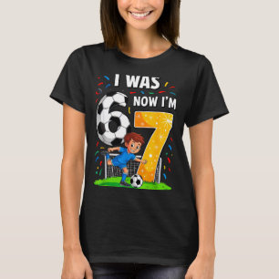 Camiseta Garoto de Aniversário Eu tinha 6 Agora tenho 7 Sei
