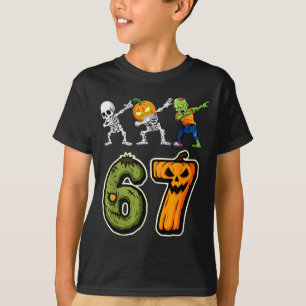 Camiseta Garotos de Halloween Fazendo Dabbing Seis Sete 67 