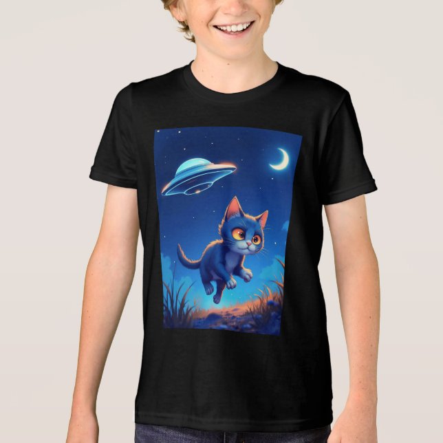 Camiseta Gatinho Bonito Perseguido por OVNI (Frente)