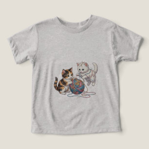 Camiseta Gatinhos Divertidos com Bola de Linha T-S
