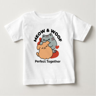Camiseta Gato Adorável e Cachorro Abraço - Meow & Woof Desi