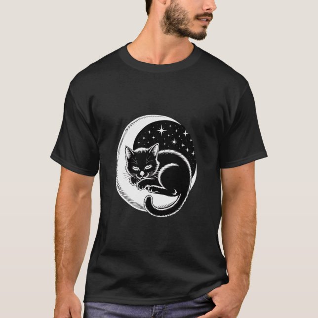 Camiseta Gato Adormecido na Lua Crescente com Estrelas para (Frente)