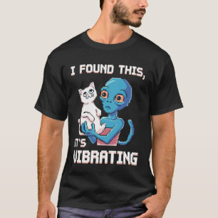 Camiseta Gato Alien Pixel Retro SciFi Humor 2