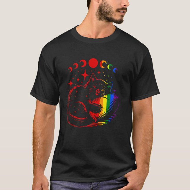 Camiseta Gato Arco-íris Dormindo com Fases da Lua e Estrela (Frente)