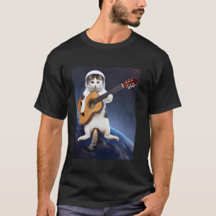 Camiseta Gato Astronauta Flutuando no Espaço Tocando Violão
