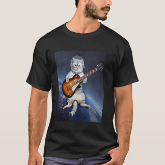 Camiseta Gato Astronauta Flutuando no Espaço Tocando Violão