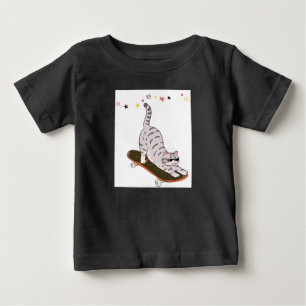Camiseta Gato com o Skate