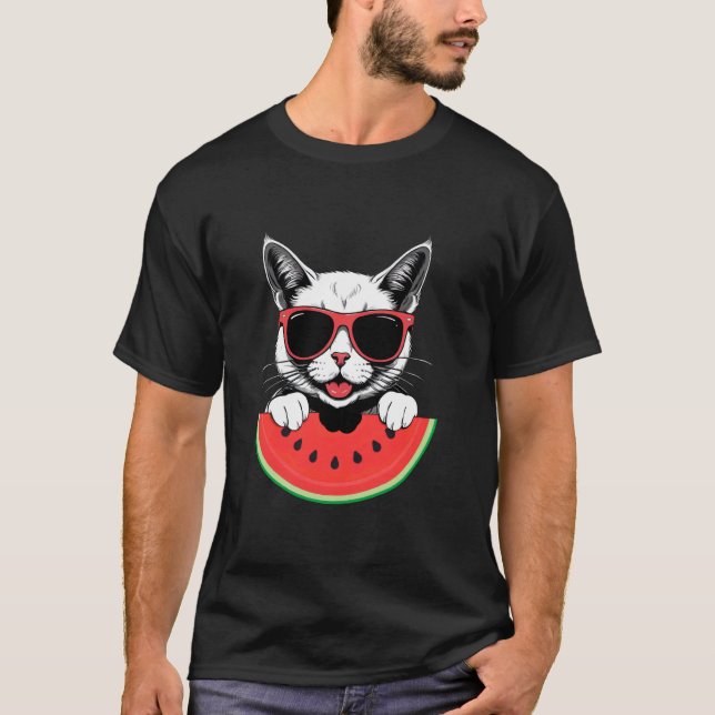 Camiseta Gato com Óculos de Sol Comendo Melancia Férias de  (Frente)