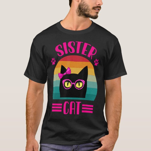 Camiseta Gato Da Irmã Mais Pequena Com Óculos Rosa (Frente)