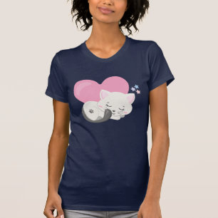 Camiseta Gato de Gatinha Doce Dormindo com um Coração Grand