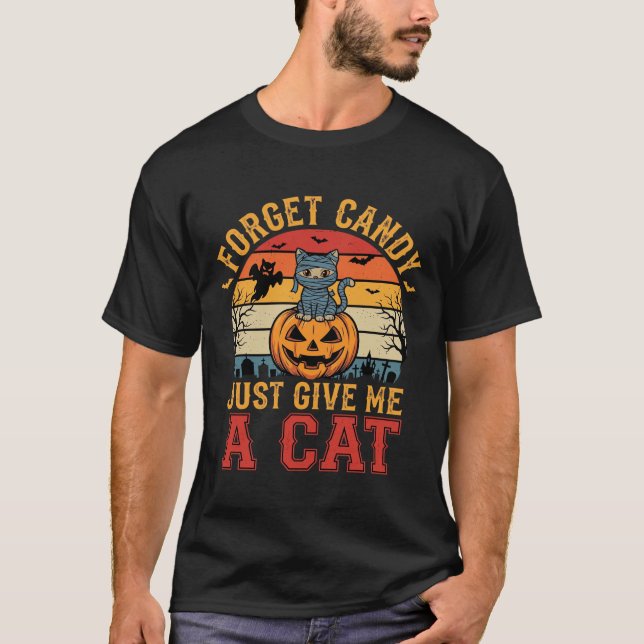 Camiseta Gato de Halloween Esquece Doces Me Dê Um Gato_1 (Frente)