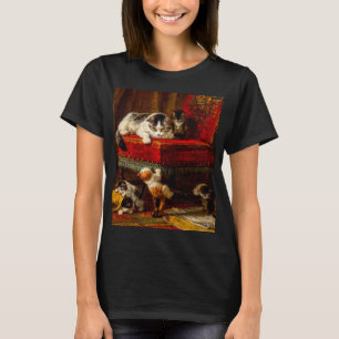 Camiseta Gato e Gatinhos Brincando com Cadeira
