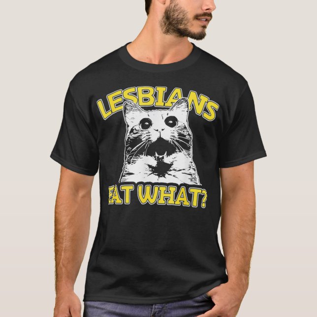 Camiseta Gato Engraçado Adora Lésbicas Comem Que Gay Mulher (Frente)
