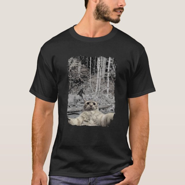 Camiseta Gato Engraçado do Pé Grande Clássico (Frente)