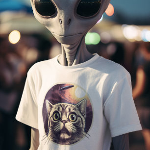 Camiseta Gato Engraçado e OVNI
