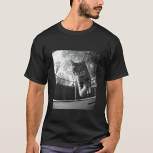 Camiseta Gato Engraçado Pulando no Trampolim Animais de Qui