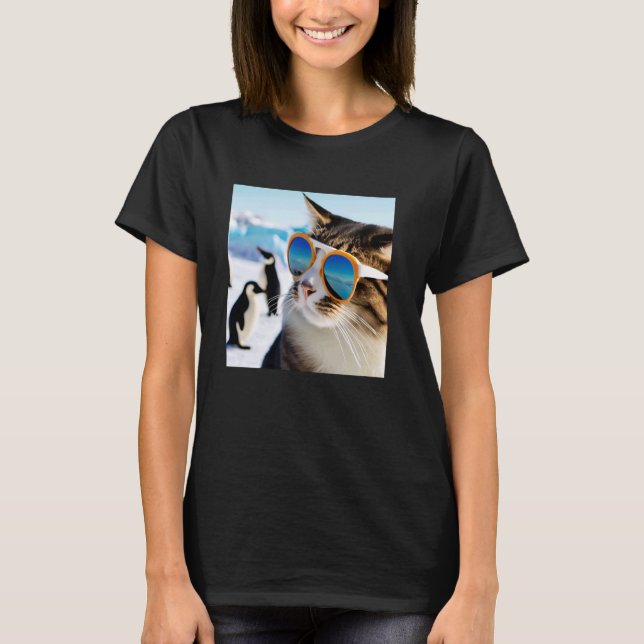 Camiseta Gato Engraçado Usando Óculos de Sol Com Pinguins n (Frente)
