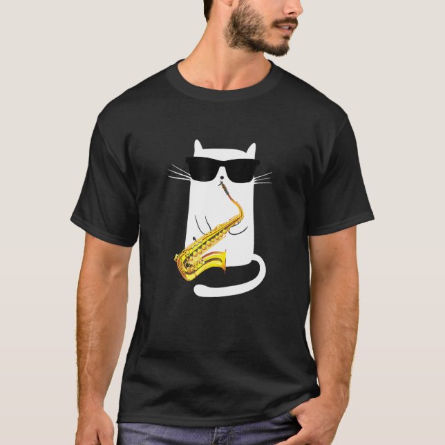 Camiseta Gato Engraçado Usando Óculos de Sol Tocando Saxofo (Frente)