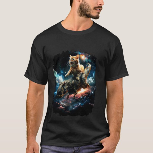 Camiseta Gato Espacial Montando Dinossauro T Rex 2 (Frente)