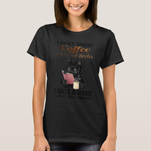 Camiseta Gato Eu Só Bebo Café E Leio Livros 3 Dias Por S