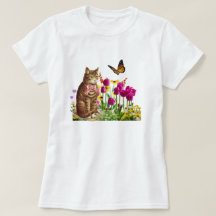 Gato Fofo no Jardim de Flores com Borboleta