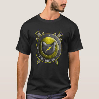 Camiseta Gato Guerreiro Blindagem Espadas Trovão por