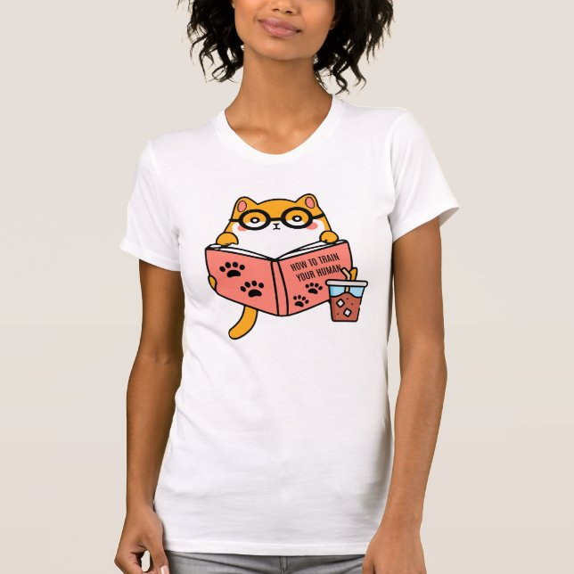 Camiseta Gato Kawaii bonito lendo um livro (Frente)