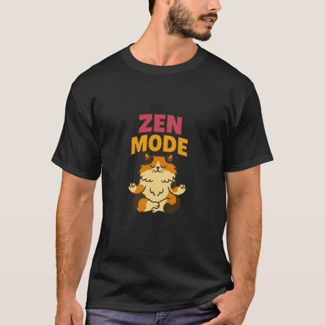 Camiseta Gato Kitty Meditando no Modo Zen (Frente)