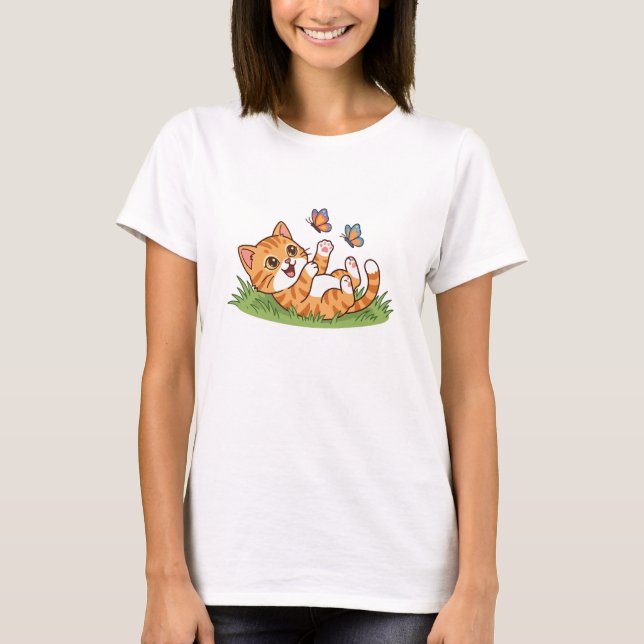 Camiseta Gato Laranja Fofo e Divertido com Borboletas (Frente)