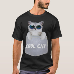 Camiseta Gato legal com óculos de sol no bolso do peito